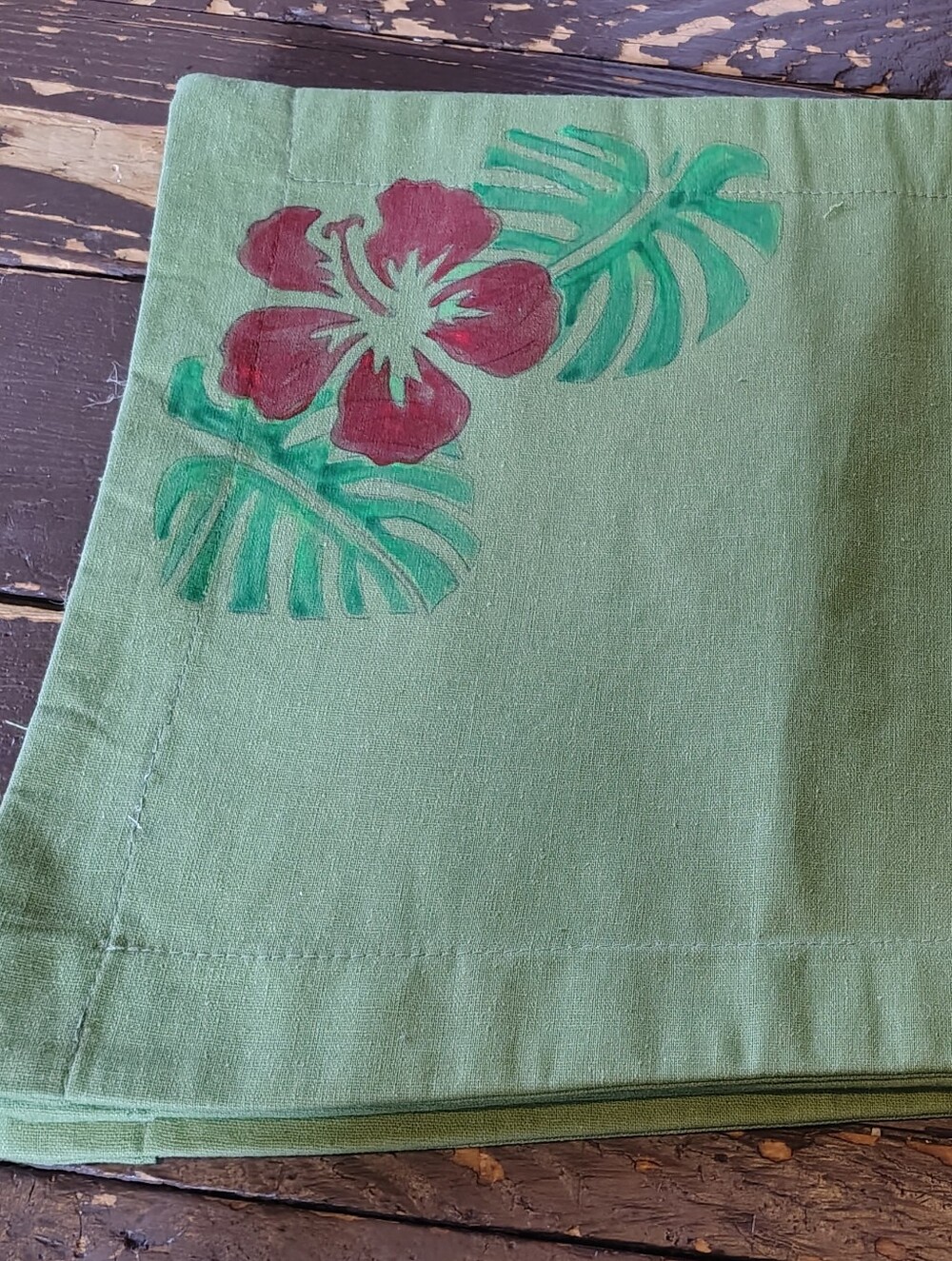 Hawaiian Hibiscus Themed Placemats - Set of 4